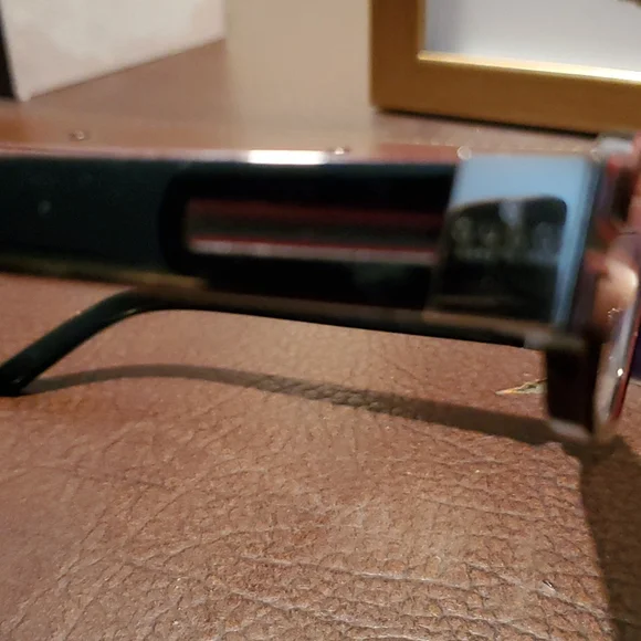 Gucci eyeglasss - Picture 2 of 5